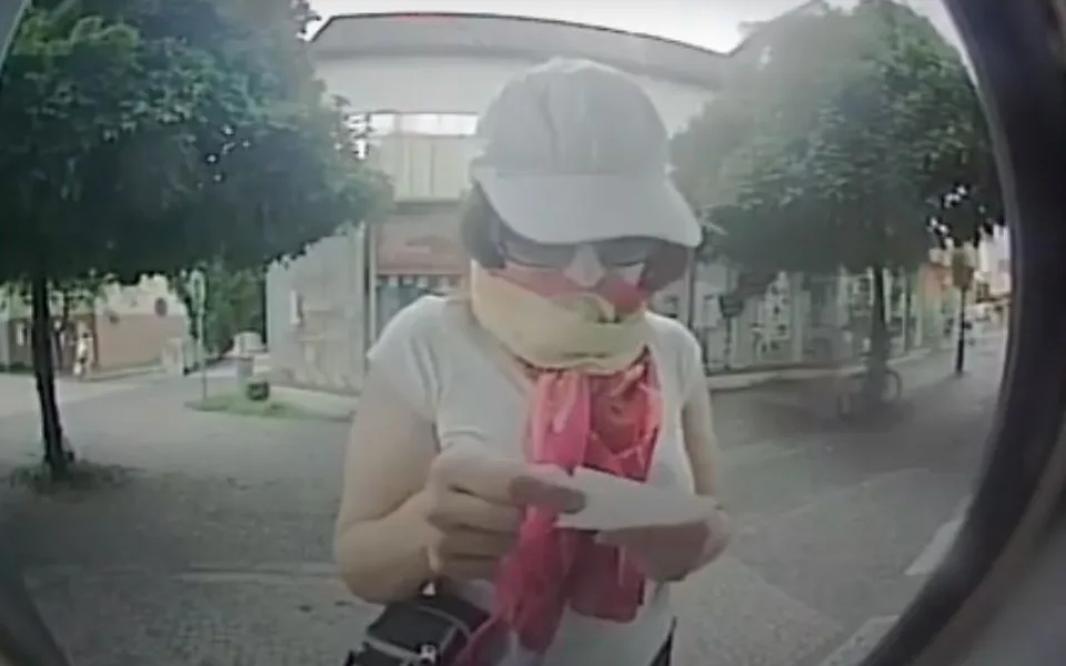 Mám tvé intimní fotky, zaplať. Policie vyšetřuje vydírání mužů s erotickým příběhem