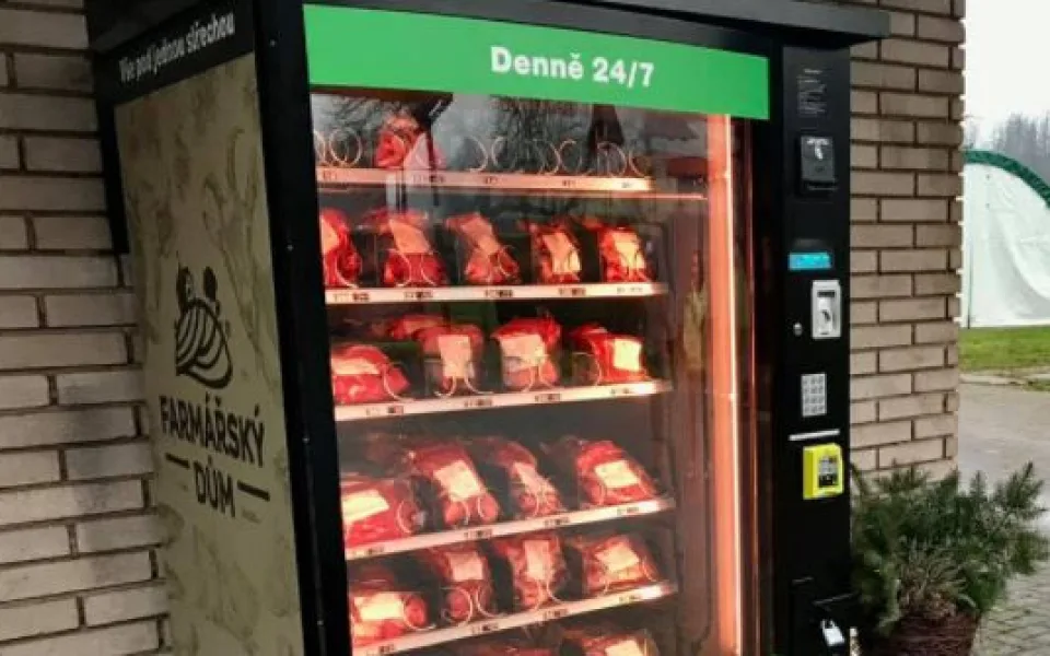 Na Trutnovsku mají první masomat v republice, místo kafe vám automat prodá svíčkovou