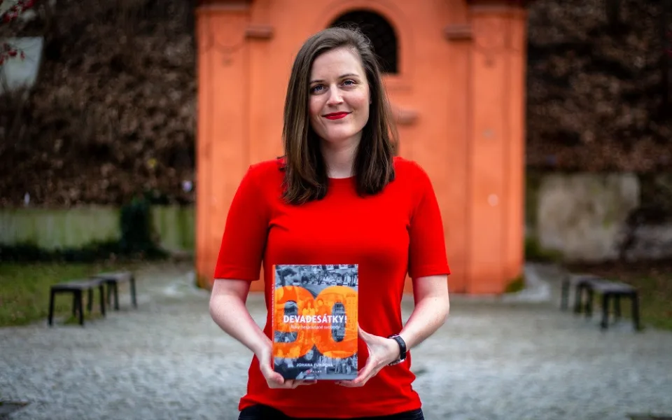 Nejsem nostalgik, který tvrdí, že dříve bylo lépe, říká autorka knihy Devadesátky Johana Fundová