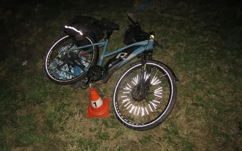 Policisté na Jičínsku řeší vážnou nehodu cyklistky pod vlivem