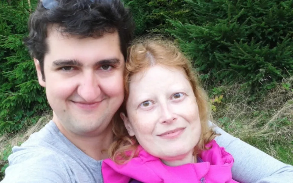 Lenka má vážně nemocné plíce. Shání peníze na přístroje, které jí pomohou přežít