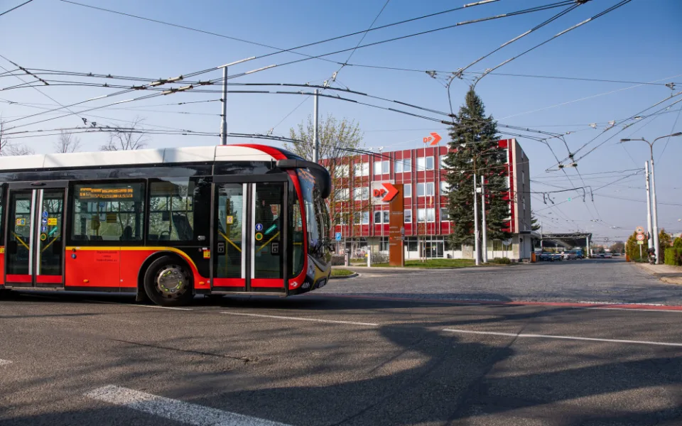 Dopravní podnik Hradec Králové počítá ztráty. Jízdné zatím zdražovat nebude