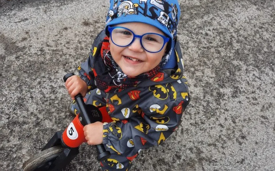 Měl z něj být ležák, vzpomíná maminka Adámka. Se synem bojují o soběstačnost