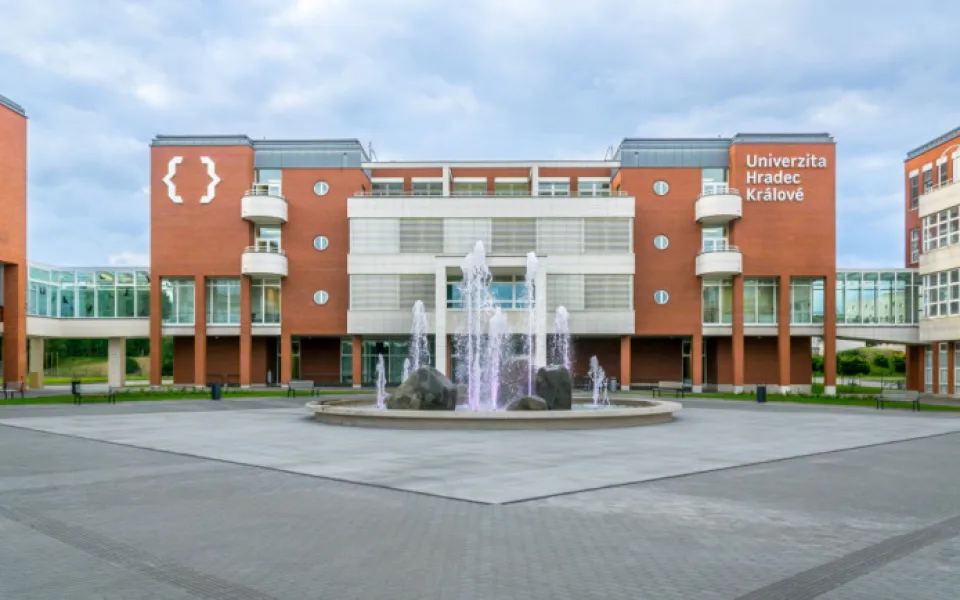 Díky univerzitnímu běhu se vybralo pro samoživitelky z kraje 50 tisíc korun