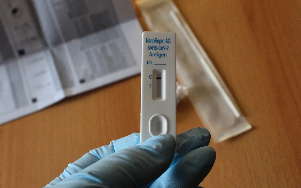 Školy nemají dostatek antigenních testů. Vystačí jen do konce týdne