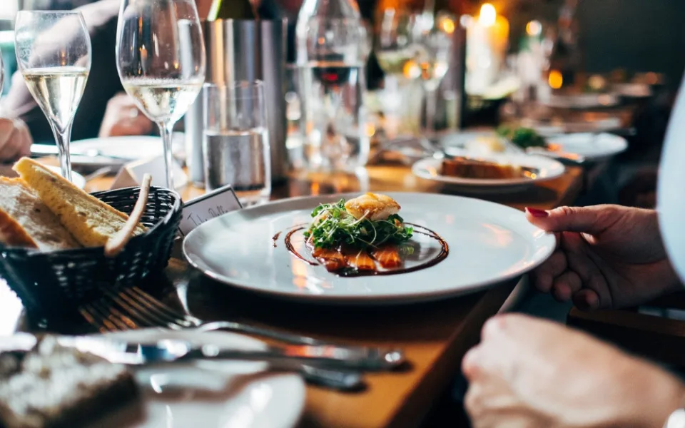 Provozovatelé restaurací testy kontrolovat nebudou. Namátkově se na to zaměří hygiena a policie