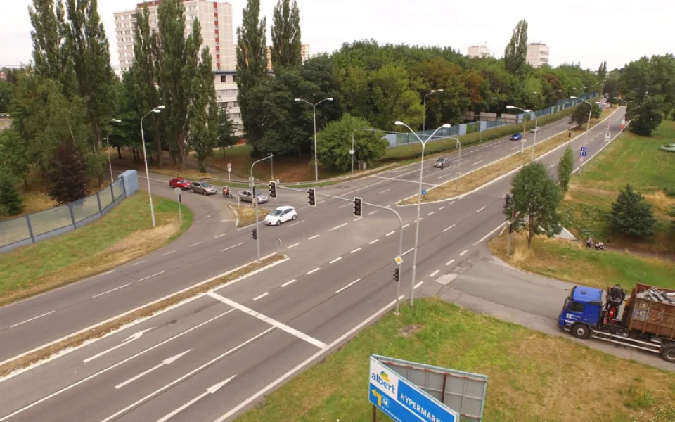 ANKETA: Jak se vám líbí protihluková stěna na hradecké Rašínovce? Začne se stavět tento měsíc