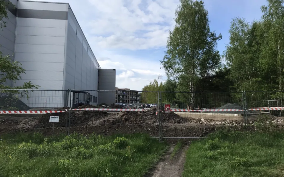 Na Plachtě se rozšiřují sklady. Úřady absolutně selhaly, říkají ekologové