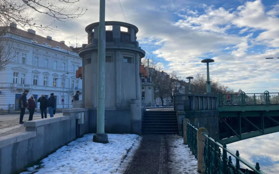 Hradecká radnice chce zrekonstruovat poslední kiosek. Do posledně opraveného se nastěhuje zmrzlinář