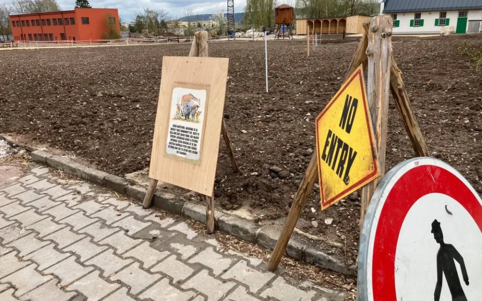 Safari Park ve Dvoře Králové chce chovat tučňáky. Staví pro ně speciální pavilon