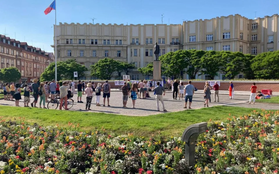 Hradec Králové opět demonstroval. Oproti poslední akci byla účast viditelně slabší