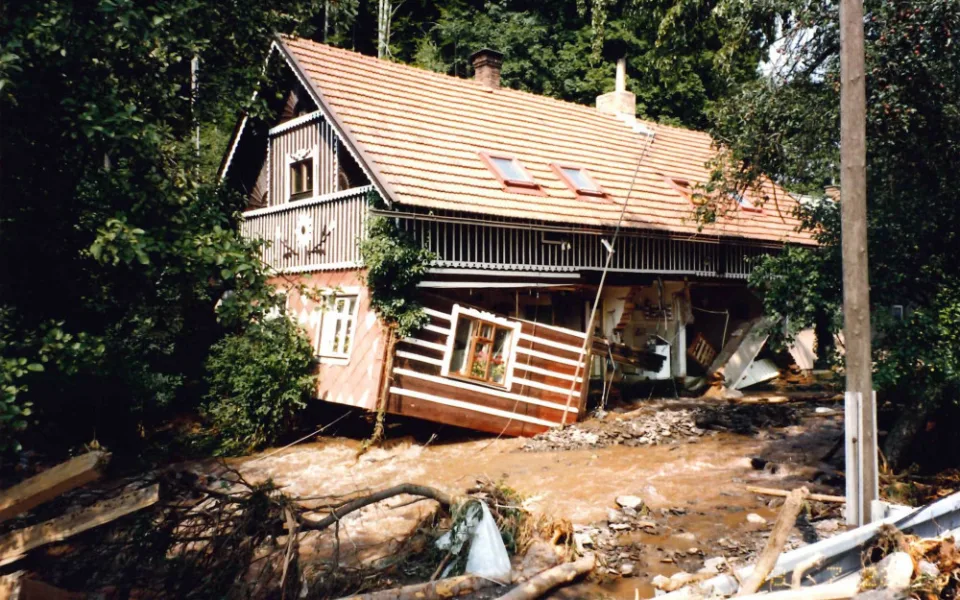Dnes před 23 lety: Rychnovskem se prohnala ničivá povodeň, zemřelo šest lidí