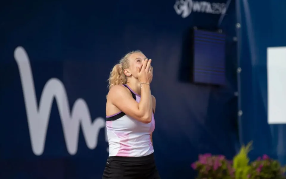 size4-16274610980048-207-hradecka-rodacka-katerina-siniakova-bude-hrat-s-krejcikovou-o-medaili