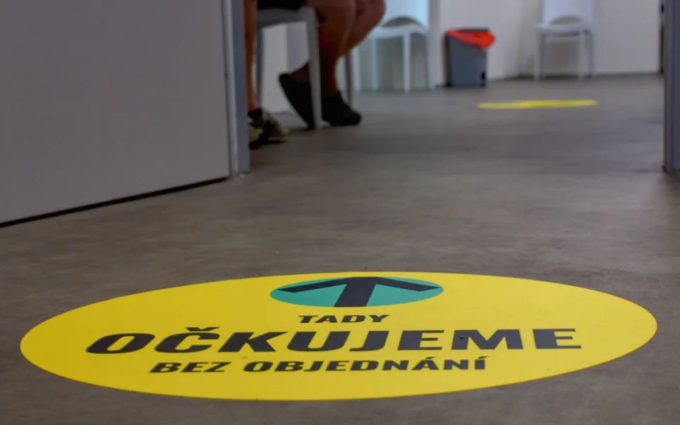 Hradecká nemocnice nabídne o víkendu očkování bez registrace
