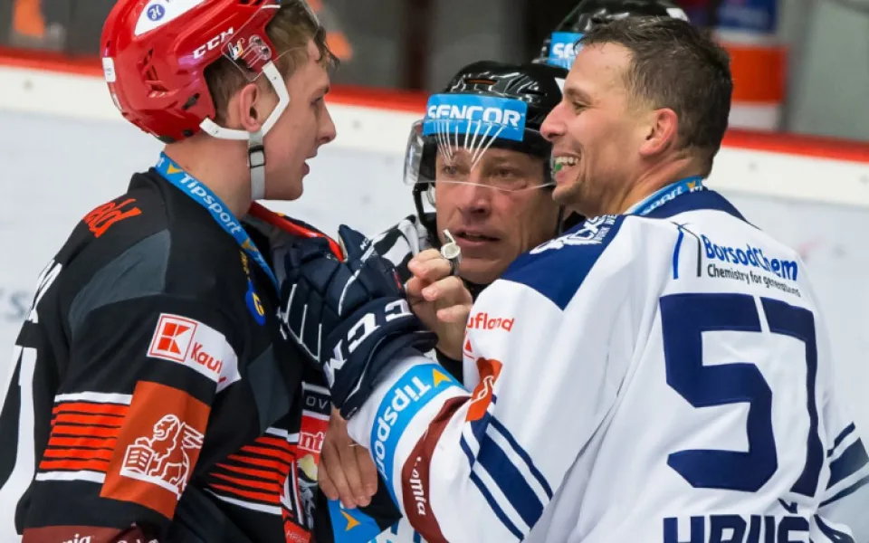 Hradec Králové může obsadit první místo extraligové tabulky. Rozhodne dnešní zápas s Vítkovicemi
