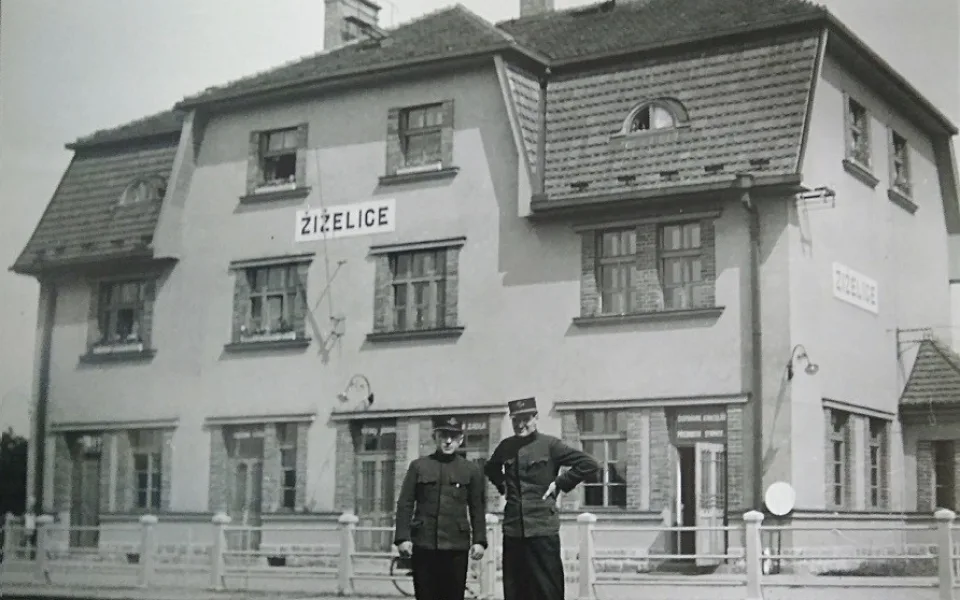 Historická budova nádraží v Převýšově zachráněna | foto: Richard Ježek