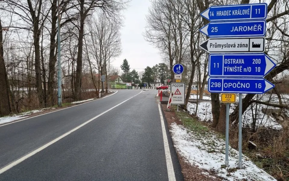 Kolem Třebechovic pod Orebem bez zdržení. ŘSD dokončilo novou křižovatku