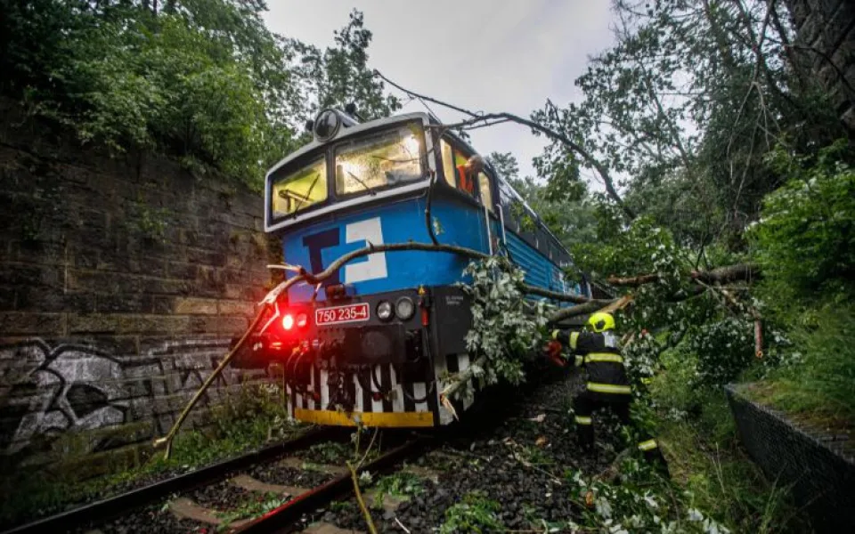 16258184726126-207-zeleznice-ok
