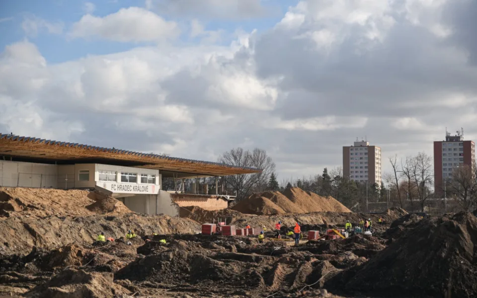 Nápad vzít peníze fotbalovému stadionu a přesunout je na Ukrajinu nenašel pochopení