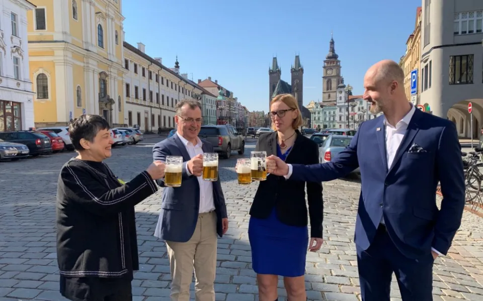 HDK a T0P 09 uzavřely koalici pro podzimní volby v Hradci Králové