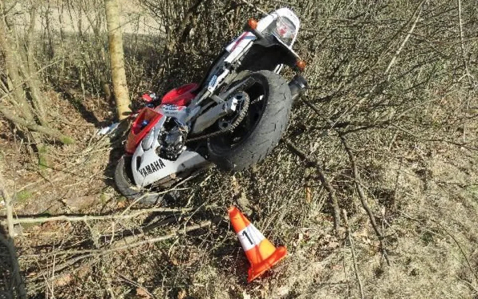 Pěkné počasí vylákalo motorkáře. Na Rychnovsku musel pro jednoho záchranářský vrtulník