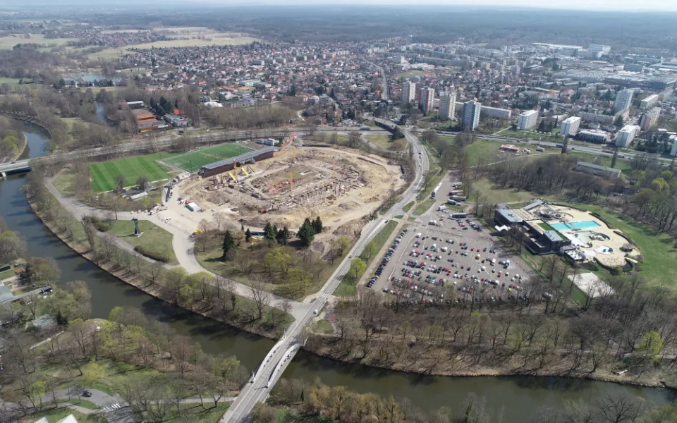 Národní sportovní agentura zastavila dotaci na stadion v Hradci Králové