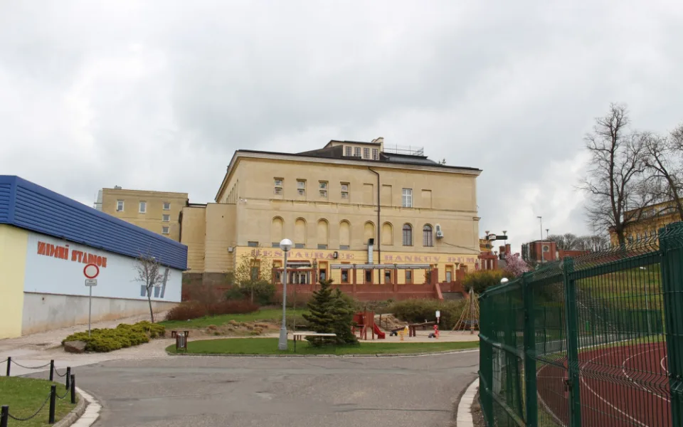 Dvůr Králové bude pokračovat v opravách historického Hankova domu
