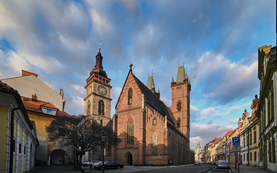Bezpečnostní sítě na Bílou věž v Hradci Králové se musí vyprojektovat. Město vybralo dodavatele dokumentace
