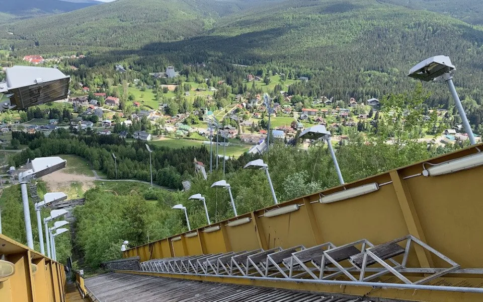 Neděláme to pro pět skokanů. Harrachov chce obnovit skokanský areál, má sloužit celoročně