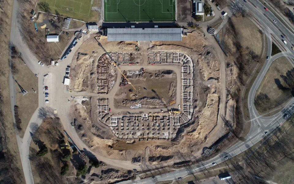 Pokud se Hradec Králové nedomluví s dodavatel, může stavba fotbalového stadionu skončit