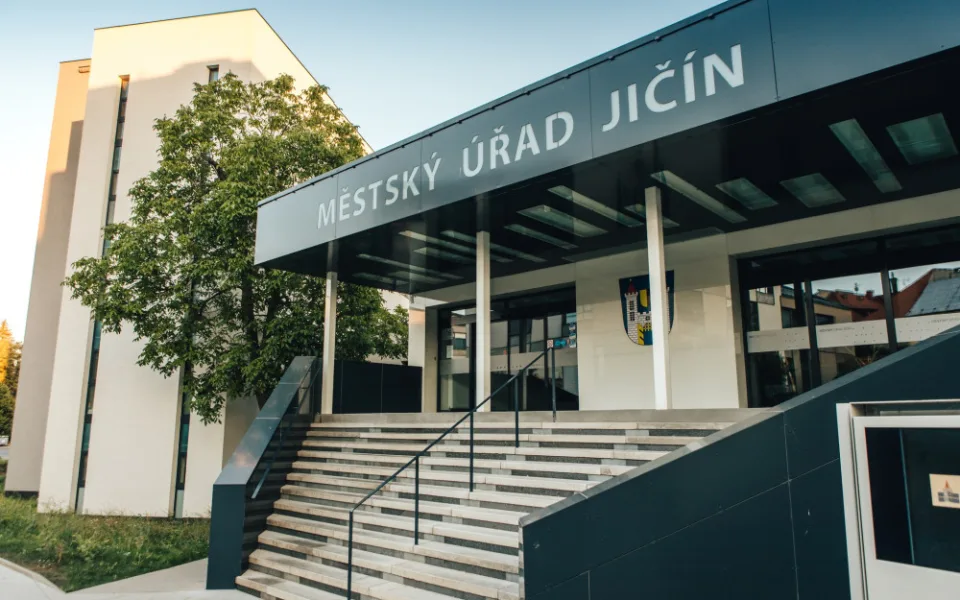 Nejvstřícnější úřad v kraji má podle ministerstva Jičín. Trutnov si pohoršil