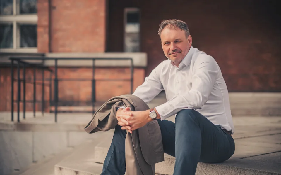 Jan Holásek bude hostem on-line chatu. Dotazy můžete pokládat už nyní