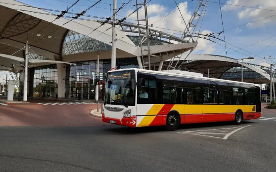 bus
