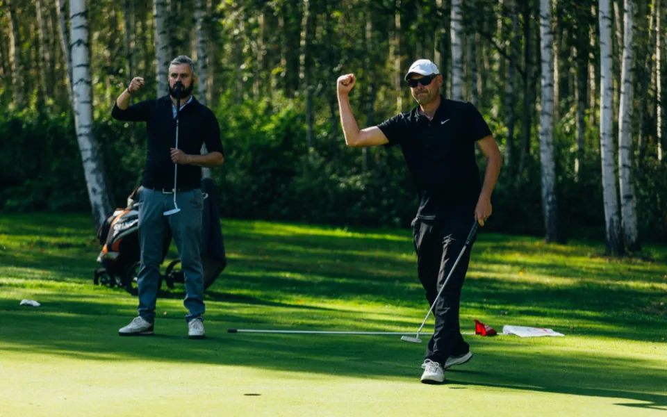Golf už není jen pro bohaté. Je to levnější sport než lyžování, tvrdí golfový kouč Schovánek
