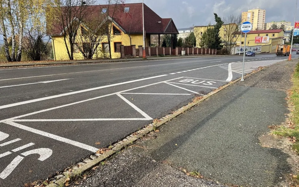 Trutnov si do mapy zařazuje novou zastávku, cestující ji najdou v Husitské ulici