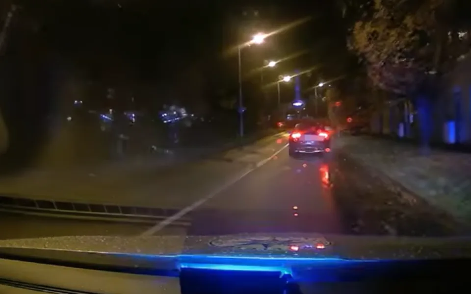 Pronásledování řidiče, který ujížděl policii