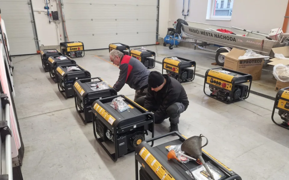 Náchod vybral sbírkový účet pro Ukrajinu a nakoupil elektrocentrály. Poputují do partnerského města