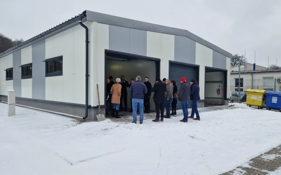 Hasiči v Náchodě dostali předčasný vánoční dárek, zbrusu nové zázemí