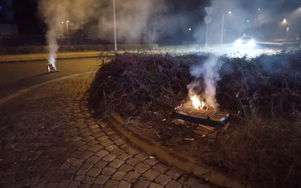Při silvestrovských oslavách v hradeckém kraji byly menší požáry od pyrotechniky