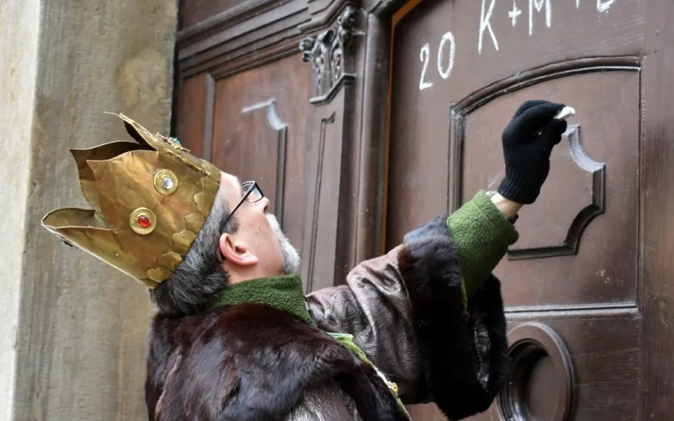 Tříkrálová sbírka je tady, i podvodníky láká, pozor na to