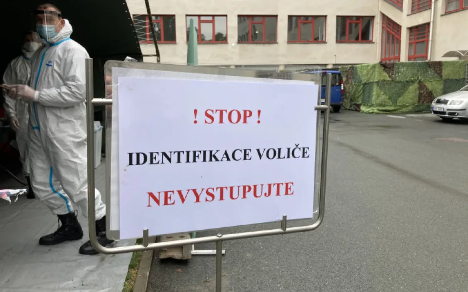 O volbu prezidenta lidé v karanténě neměli zájem. V Hradci Králové nevolilo ani osm lidí