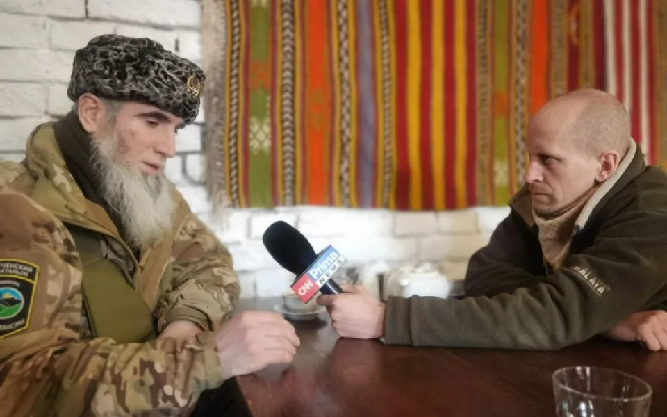 Převzetí moci v Rusku nehrozí. Nikdo nemá sílu na svrhnutí Putina, říká novinář a publicista Matyáš Zrno