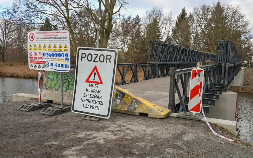 Rekonstruovaná lávka Klapák v Hradci Králové se otevře do konce února