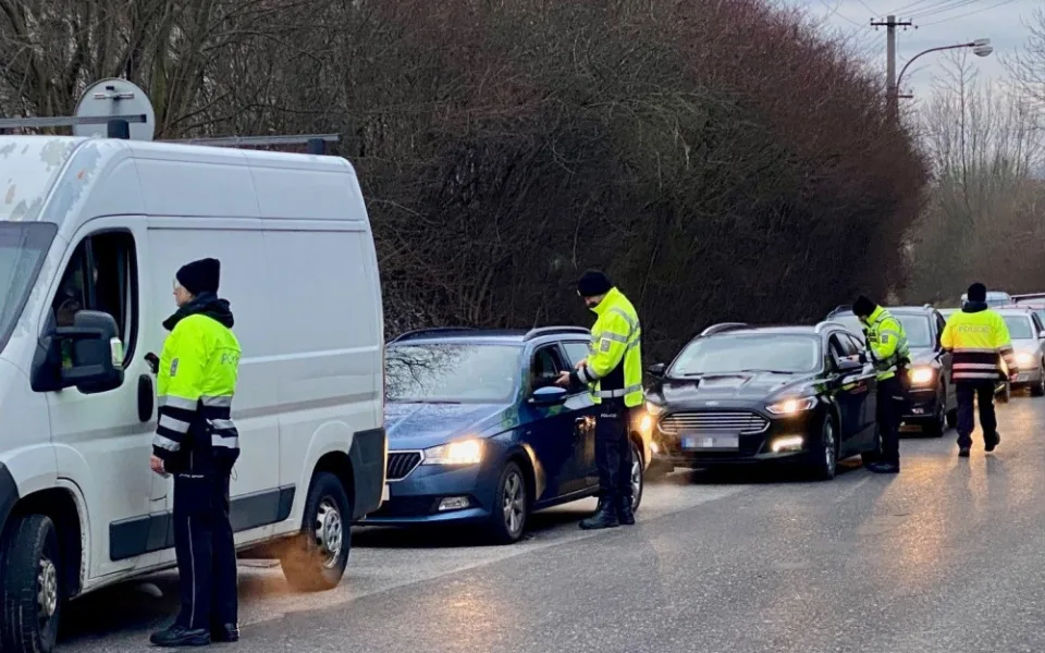 Policie uspořádala dopravně bezpečnostní akci, během které zkontrolovala 700 řidičů. Zaměřili se na alkohol