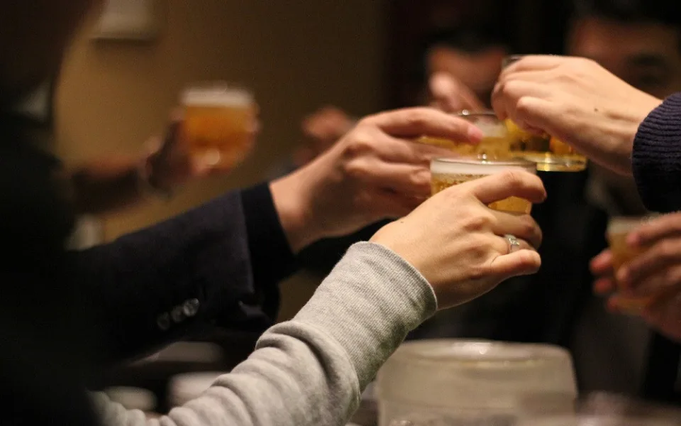 Přibývá závislých na alkoholu, kontaktní centrum v Trutnově už několikrát muselo vyhlásit stop stav