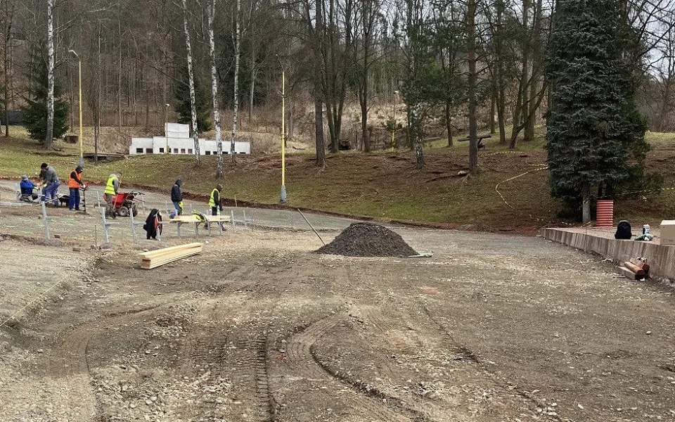 Na trutnovské Bojiště je zákaz vstupu, probíhá proměna amfiteátru