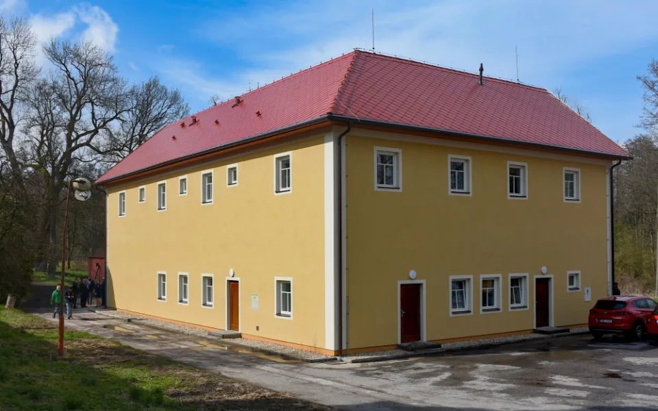 Dobrovolní hasiči mají nové školící středisko. Vzniklo ze staré kotelny v Bílých Poličanech