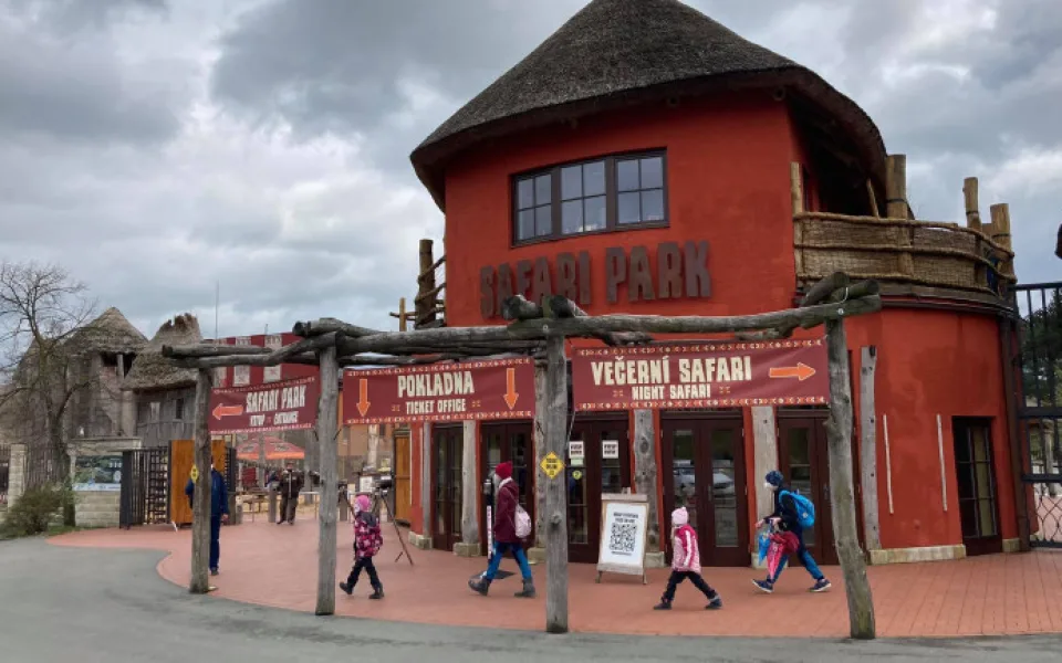Zoologická zahrada otevře safari a zahájí letní sezonu. Za vstupné si lidé připlatí.