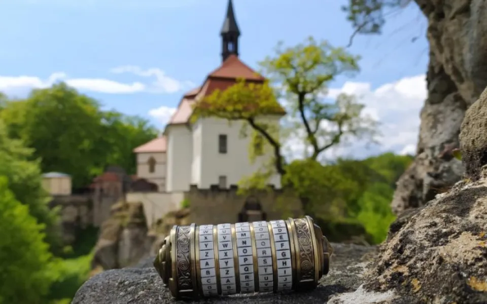 Na Valdštejně si zahrajete napínavou hru plnou šifer a tajemství