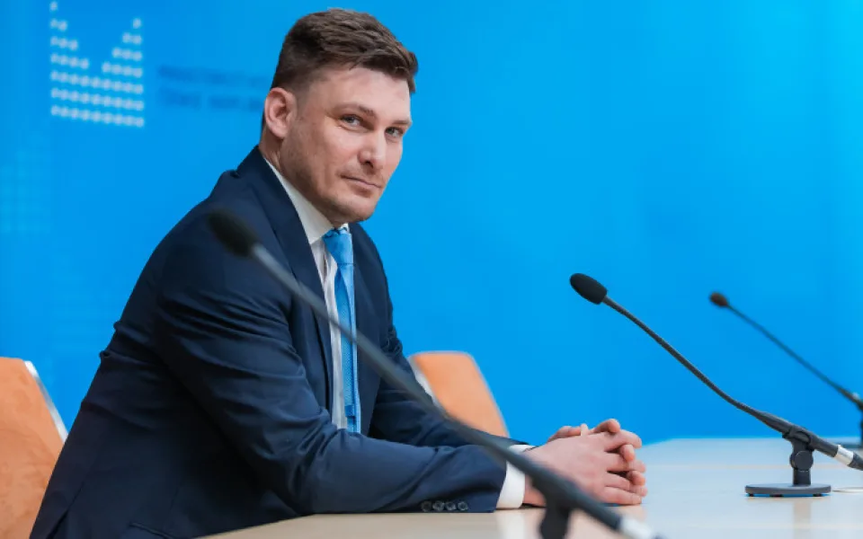 Zastrašování patří do devadesátek. Mafiánské praktiky billboardové společnosti nelze tolerovat, říká náměstek ministra vnitra